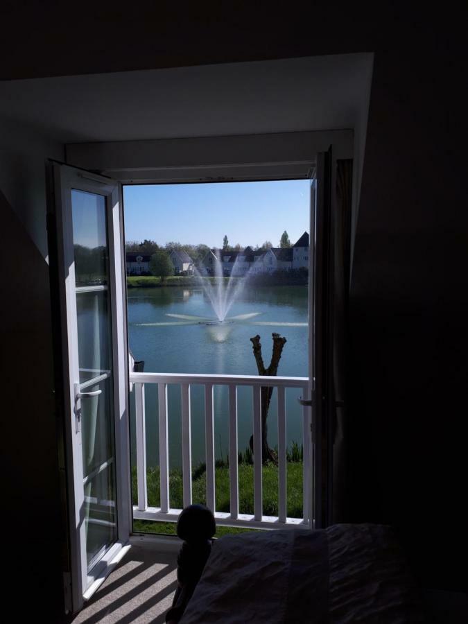 Nyhavn Lakeside Cottage Cirencester Exterior photo